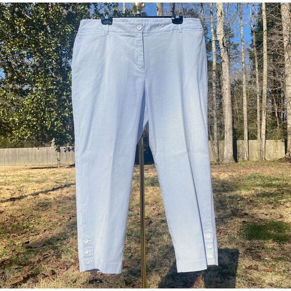 Talbots Perfect Crop Blue Seersucker Stretch Crop Pants - Picture 2 of 8